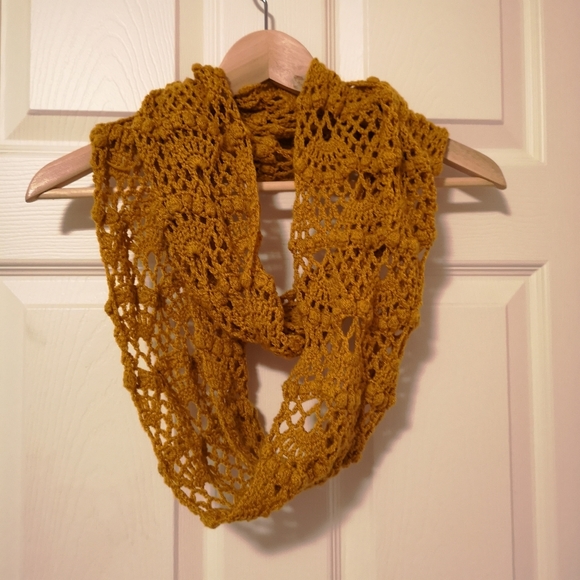 Accessories - New Handmade Crochet Scarf